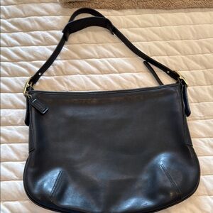 Vintage Coach Black Leather Shoulder Bag